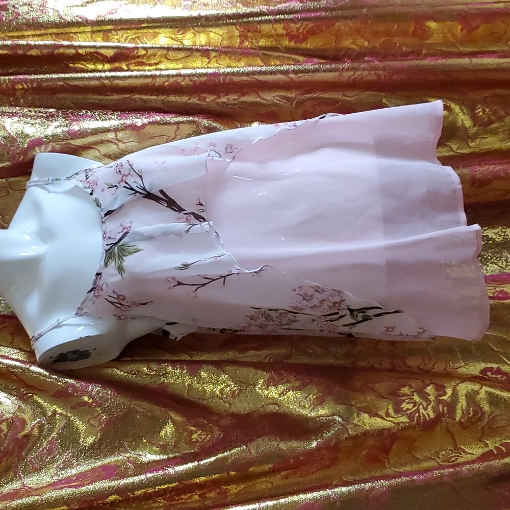 NWOT Cute Date Night Top